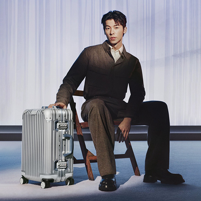 rimowa original limited edition aluminum cabin suitcase